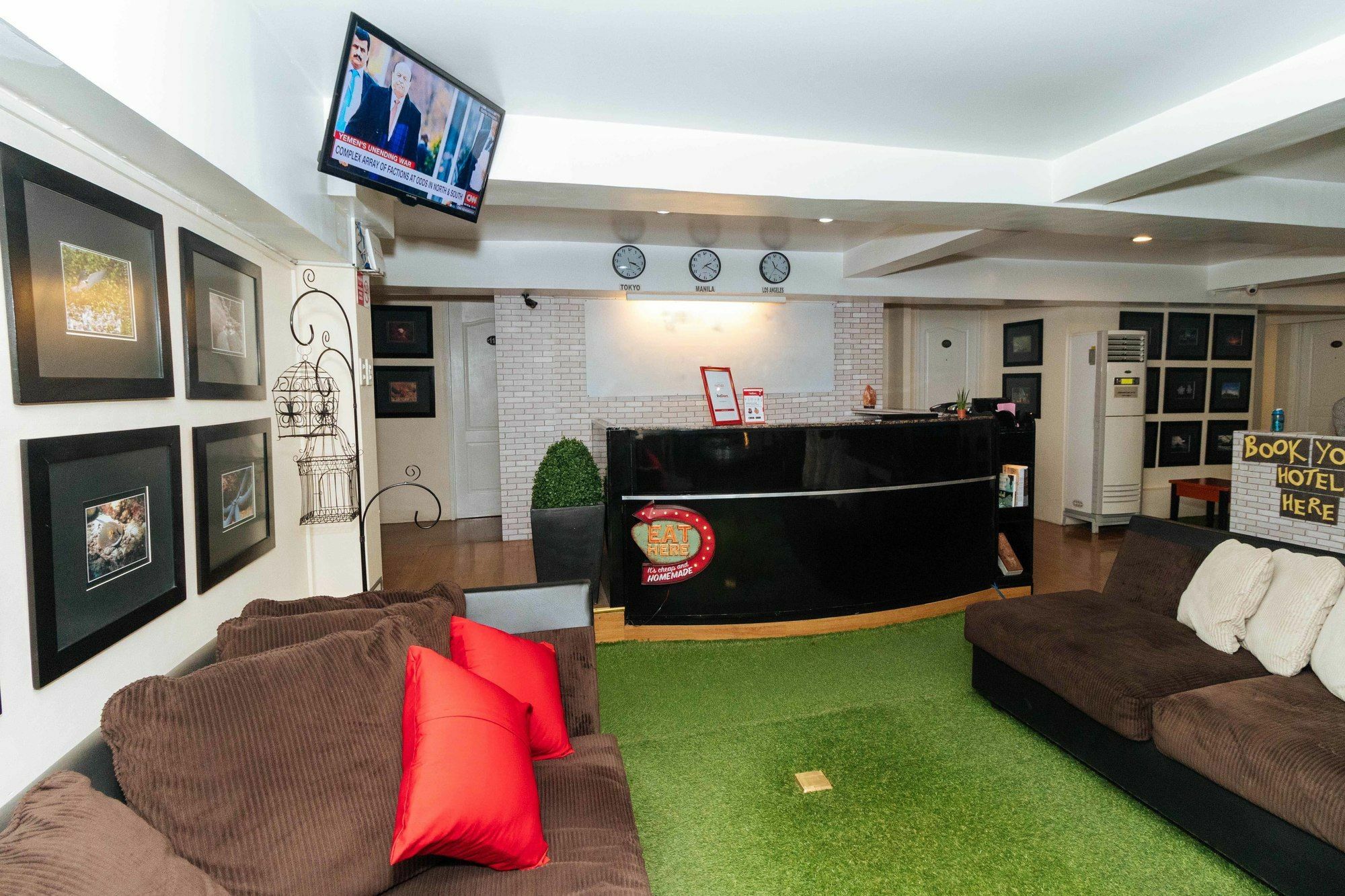 Reddoorz @ Amorsolo Makati Makati City Екстериор снимка